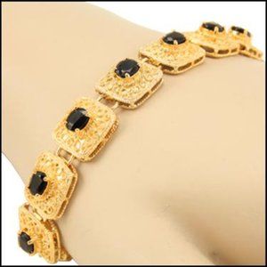 beautiful 18k gold over solid silver with 7ctw sapphires 7.5" bracelet